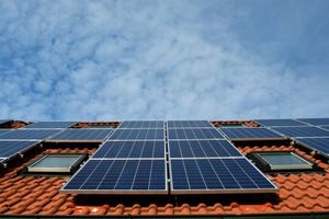 Як вибрати сонячні батареї для дому фото